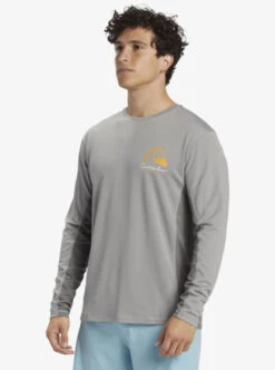 Quiksilver Waterman Bamboo Check 2 UPF 50 Long Sleeve Surf Tee 11 Quiksilver Waterman Bamboo Check 2 UPF 50 Long Sleeve Surf Tee -Mens Surf Shop aqmwr03036 quiksilverw skg0 frt2