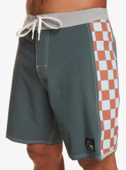 Quiksilver Original Arch 18" Boardshorts 10 Quiksilver Original Arch 18" Boardshorts -Mens Surf Shop eqybs04766 quiksilverw krd0 frt2
