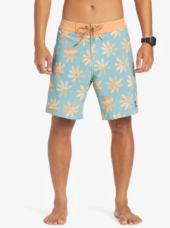 Quiksilver Surfsilk 69 18" Boardshorts 12 Quiksilver Surfsilk 69 18" Boardshorts -Mens Surf Shop eqybs04772 quiksilverw bje7 frt1