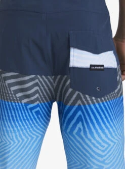 Quiksilver Surfsilk Panel 20" Boardshorts -Mens Surf Shop eqybs04781 quiksilverw bsl6 dtl1