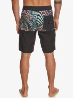 Quiksilver Everyday Division 20" Boardshorts For Men -Mens Surf Shop eqybs04789 quiksilverw kvj7 bck1