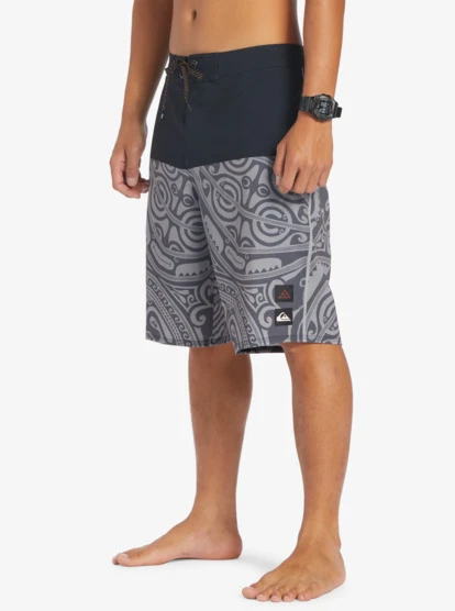 Quiksilver Surfsilk Inked 21" Boardshorts 6 Quiksilver Surfsilk Inked 21" Boardshorts - Image 4