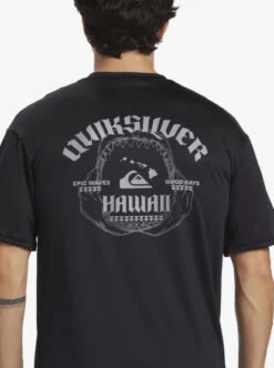 Quiksilver Hawaii Big Bite UPF 50 Short Sleeve Surf Tee -Mens Surf Shop eqywr03418 quiksilverw kvj0 frt3