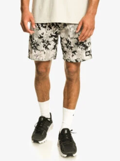 Quiksilver Omni 17" Training Shorts 16 Quiksilver Omni 17" Training Shorts -Mens Surf Shop eqyws03836 quiksilverw sfv6 frt1