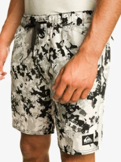 Quiksilver Omni 17" Training Shorts 19 Quiksilver Omni 17" Training Shorts -Mens Surf Shop eqyws03836 quiksilverw sfv6 frt4