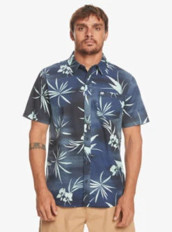 Quiksilver Fade Out Short Sleeve Shirt -Mens Surf Shop eqywt04502 quiksilverw bym6 frt1